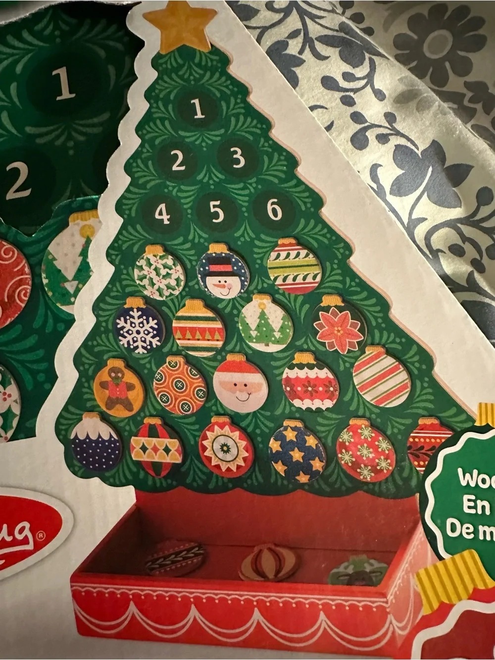 Melissa & Doug Green Magnetic Countdown to Christmas Play Set